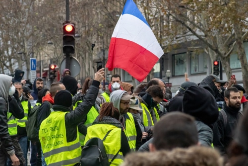 프랑스 ‘노란조끼’ 시위, 토큰 프로젝트도 등장