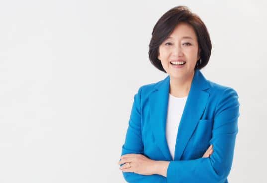 Minister Park renews calls for easing private data rules