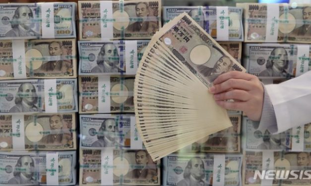일본 은행 연이틀 사상최대 국채매입, 올들어 13조엔(126조원)–저금리 포기 하면 어떤 일이 벌어질까