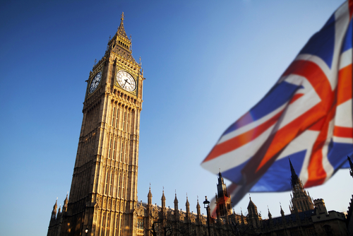 영국의 대안투자는 위스키?…FT “스카치 위스키 경매 가격 40% 상승”